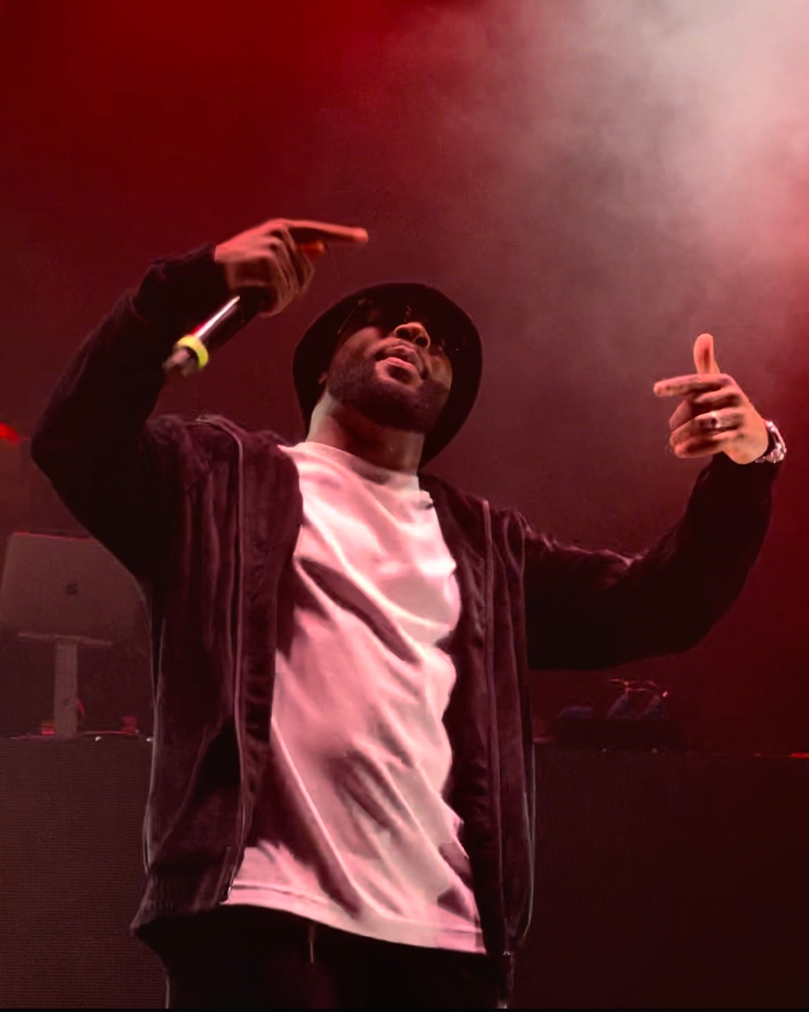 Gradur sur la scène du Fluo Festival, Neuchâtel